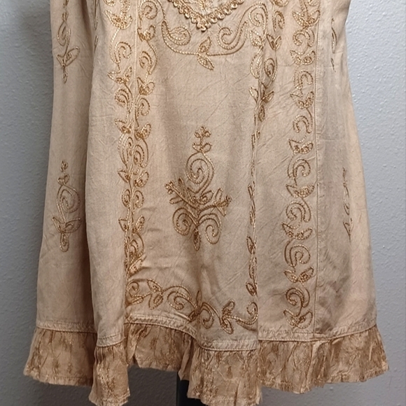 Soft Surroundings Embroidered Lagenlook Boho Sleeveless Tie Back Blouse - Picture 5 of 13